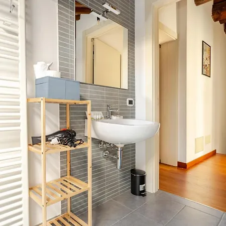 Prestige - Stile & Comfort Nel Cuore Estense Lejlighed *