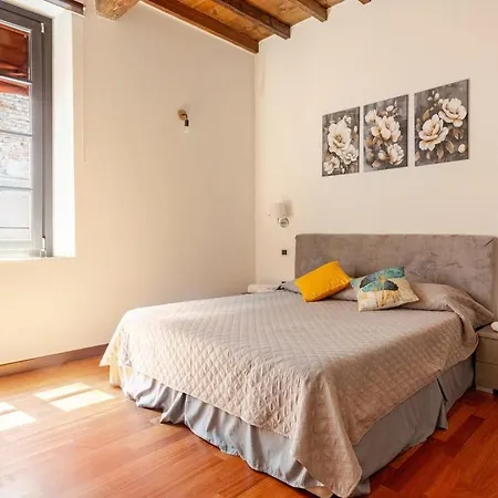 Prestige - Stile & Comfort Nel Cuore Estense * 费拉拉