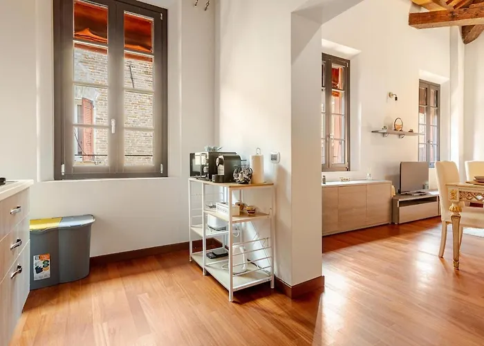 Prestige - Stile & Comfort Nel Cuore Estense Апартаменты *